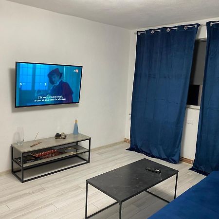 Black& White Apartment 布拉索夫 外观 照片