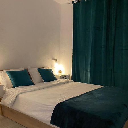 Black& White Apartment 布拉索夫 外观 照片